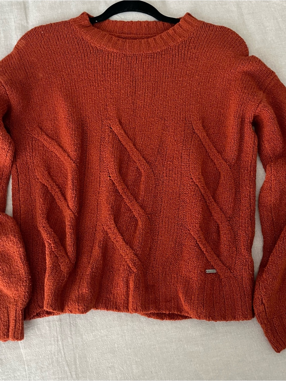Women’s Hollister Co. burnt orange/rust-colored crew neck knit sweater